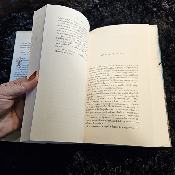 📚 In the Company of the Courtesan - Picture 4 of 6